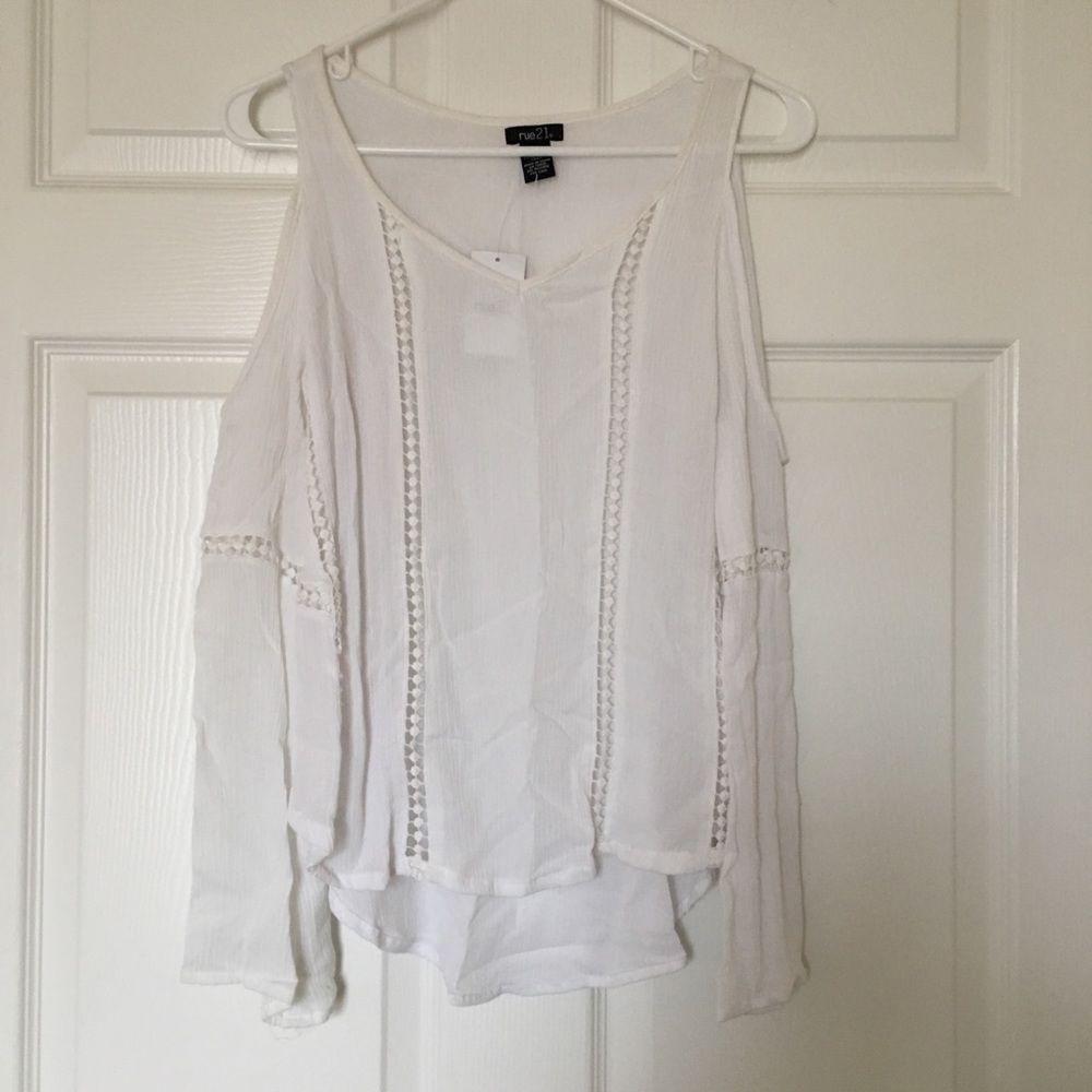 Cold Shoulder Top - Picture 2 of 3